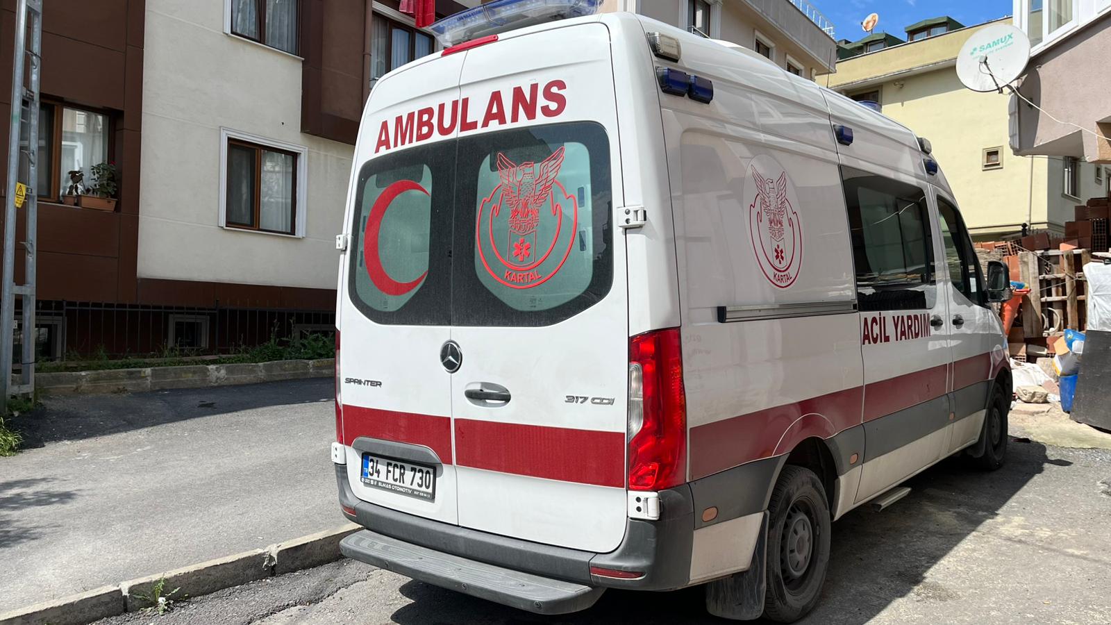 Çağrı Merkezimiz 0216 472 23 24 — 7/24 kesintisiz ambulans hizmeti.
